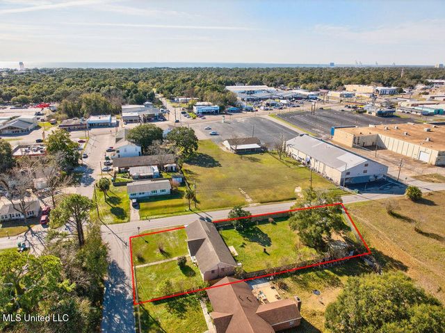 3501 Oak Avenue, Gulfport, MS 39507