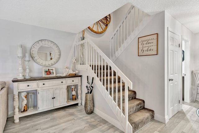 1209 12th Court, Jupiter, FL 33477