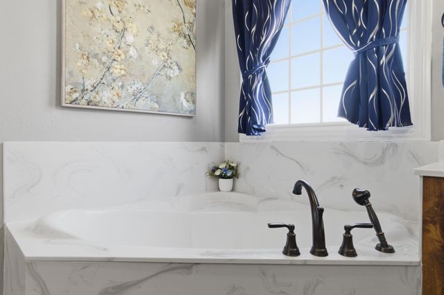 611 N Rockingham Avenue, Nixa, MO 65714