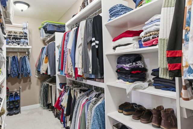 611 N Rockingham Avenue, Nixa, MO 65714