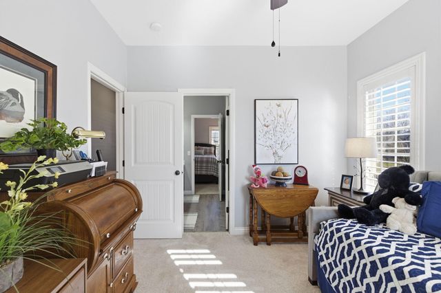 611 N Rockingham Avenue, Nixa, MO 65714