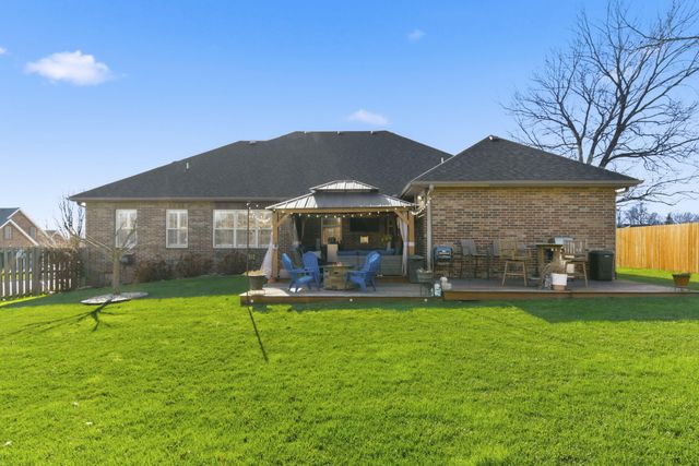 611 N Rockingham Avenue, Nixa, MO 65714