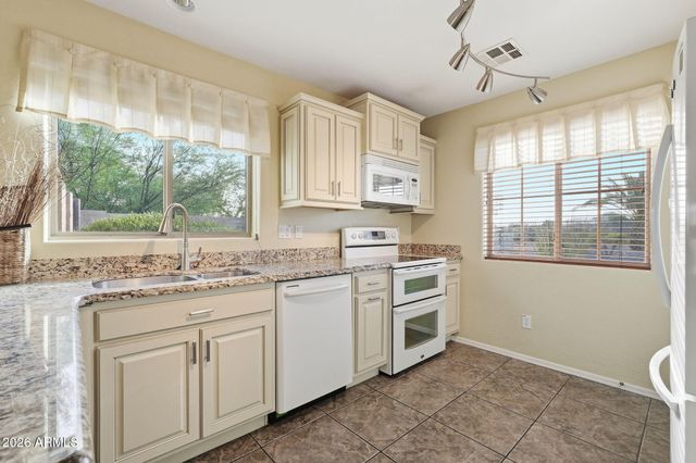 29515 N LITTLE LEAF Drive, San Tan Valley, AZ 85143