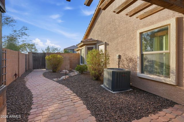 29515 N LITTLE LEAF Drive, San Tan Valley, AZ 85143