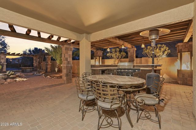 29515 N LITTLE LEAF Drive, San Tan Valley, AZ 85143
