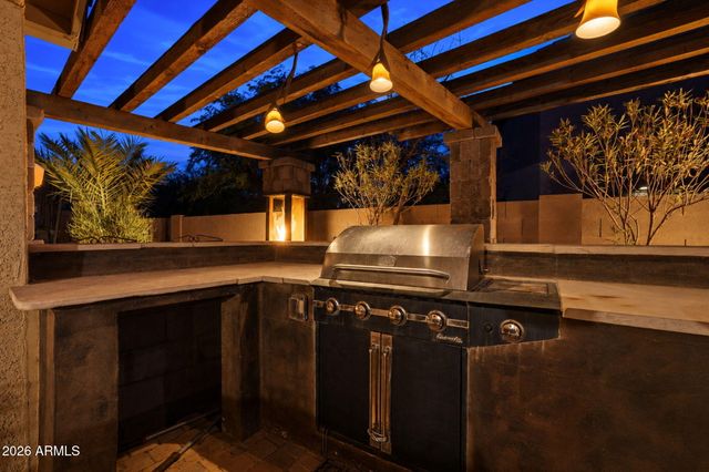 29515 N LITTLE LEAF Drive, San Tan Valley, AZ 85143