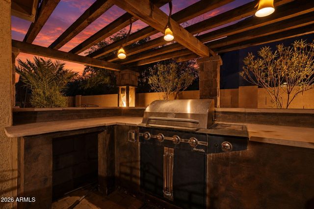 29515 N LITTLE LEAF Drive, San Tan Valley, AZ 85143