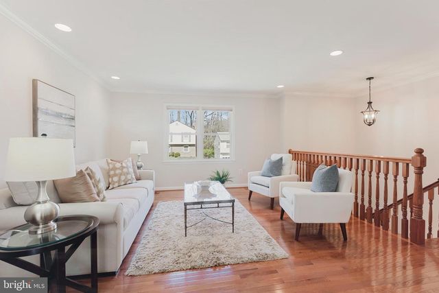 4319 FARM HOUSE LN, Fairfax, VA 22032