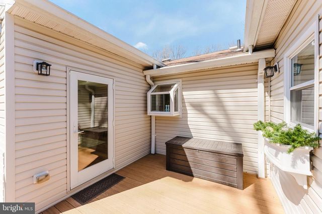 4319 FARM HOUSE LN, Fairfax, VA 22032