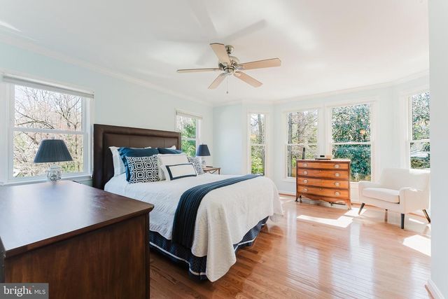 4319 FARM HOUSE LN, Fairfax, VA 22032