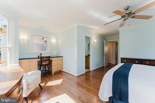 4319 FARM HOUSE LN, Fairfax, VA 22032