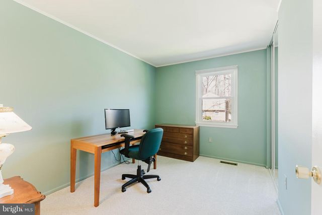 4319 FARM HOUSE LN, Fairfax, VA 22032