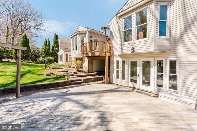 4319 FARM HOUSE LN, Fairfax, VA 22032