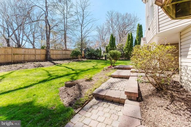 4319 FARM HOUSE LN, Fairfax, VA 22032