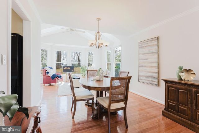 4319 FARM HOUSE LN, Fairfax, VA 22032