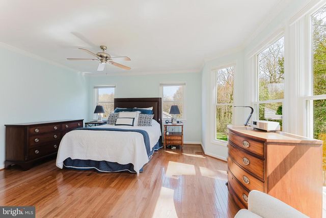 4319 FARM HOUSE LN, Fairfax, VA 22032