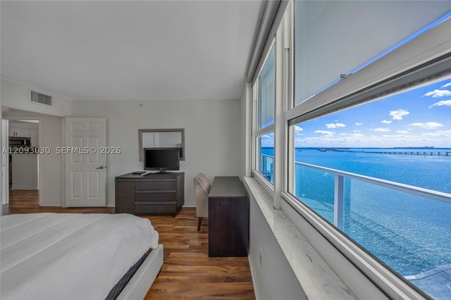 1155 Brickell Bay Dr 2207, Miami, FL 33131