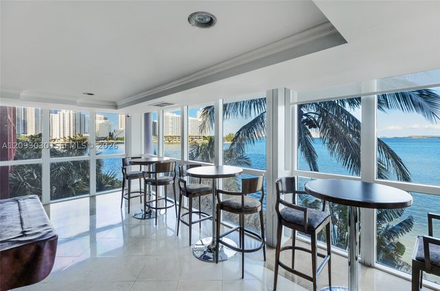 1155 Brickell Bay Dr 2207, Miami, FL 33131