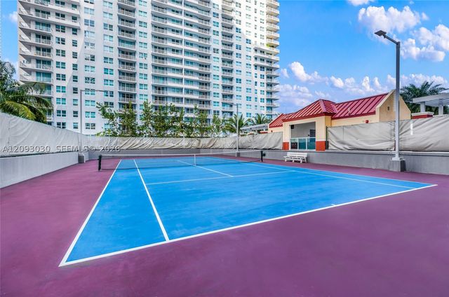 1155 Brickell Bay Dr 2207, Miami, FL 33131
