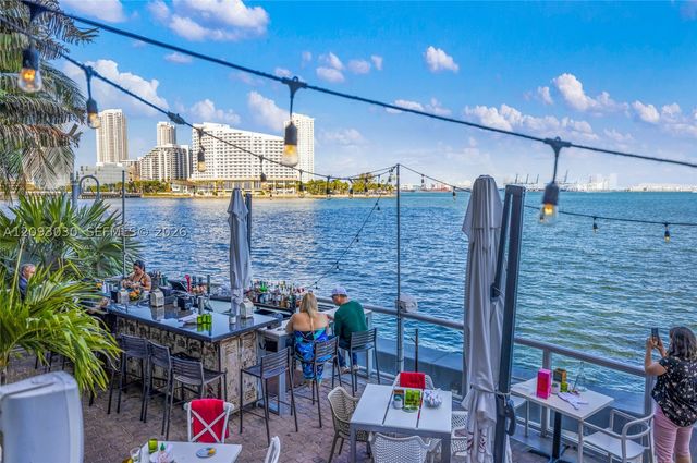 1155 Brickell Bay Dr 2207, Miami, FL 33131