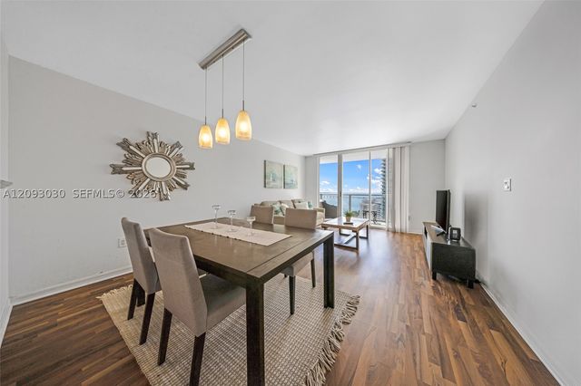 1155 Brickell Bay Dr 2207, Miami, FL 33131