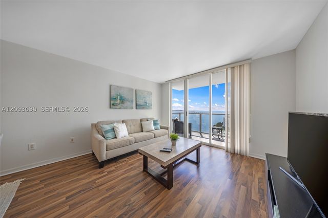1155 Brickell Bay Dr 2207, Miami, FL 33131