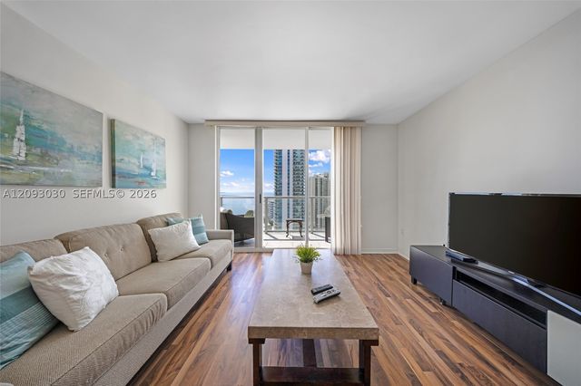 1155 Brickell Bay Dr 2207, Miami, FL 33131