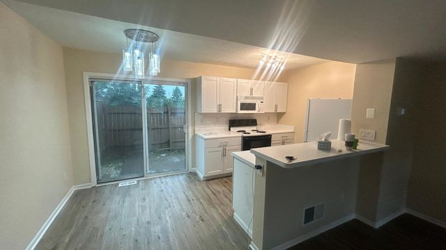 4843 Stoneybrook Boulevard, 30E, Hilliard, OH 43026