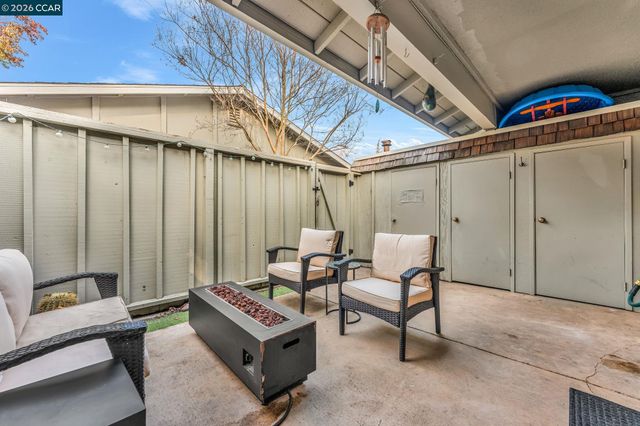 2724 Bollinger Canyon Rd, San Ramon, CA 94583