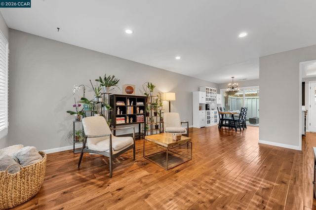 2724 Bollinger Canyon Rd, San Ramon, CA 94583