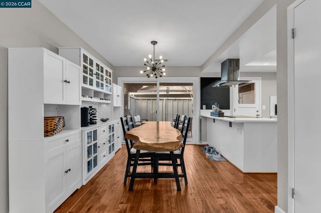 2724 Bollinger Canyon Rd, San Ramon, CA 94583