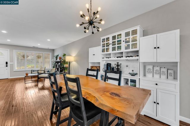 2724 Bollinger Canyon Rd, San Ramon, CA 94583