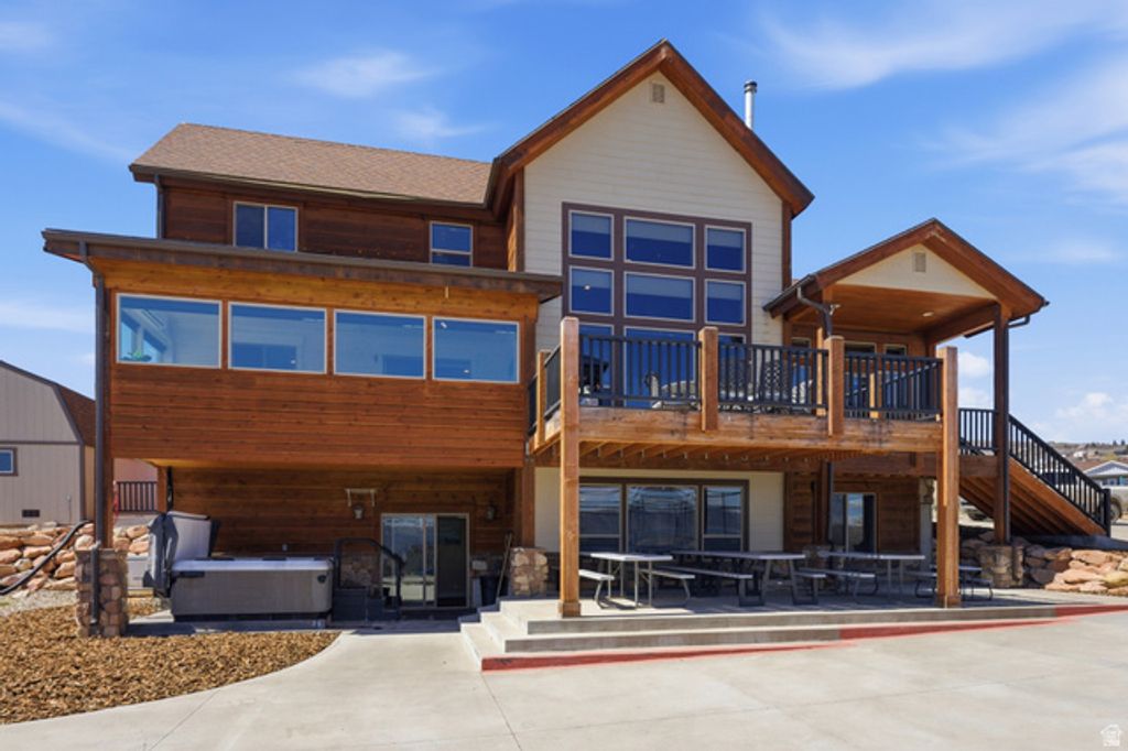Image 36 of property listing at 3263 S CHUKAR DR, Garden City, UT 84028