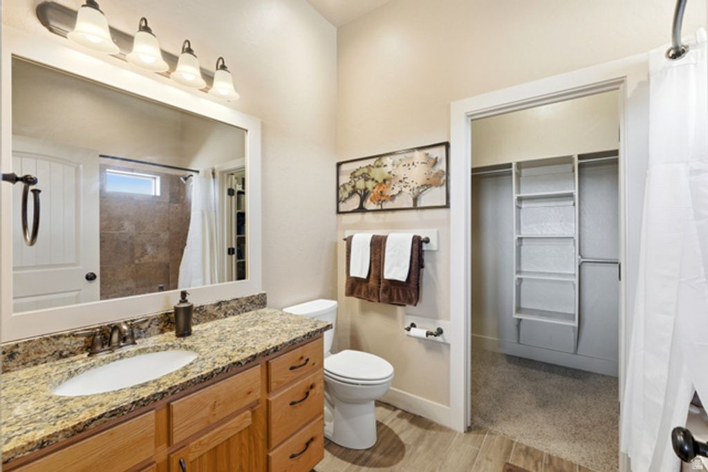 Image 9 of property listing at 3263 S CHUKAR DR, Garden City, UT 84028