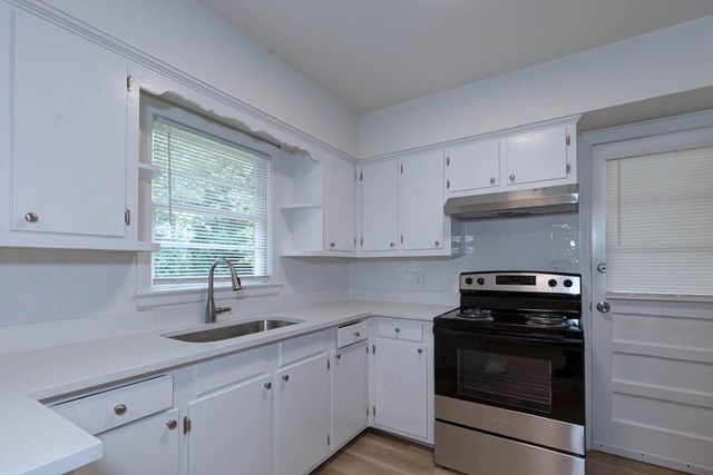2864 Hawthorne Drive, Columbus, GA 31903
