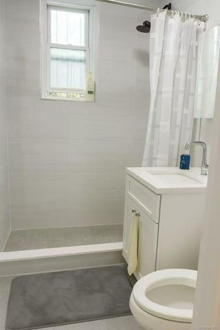 144-24 37th Avenue 5, Flushing, NY 11354