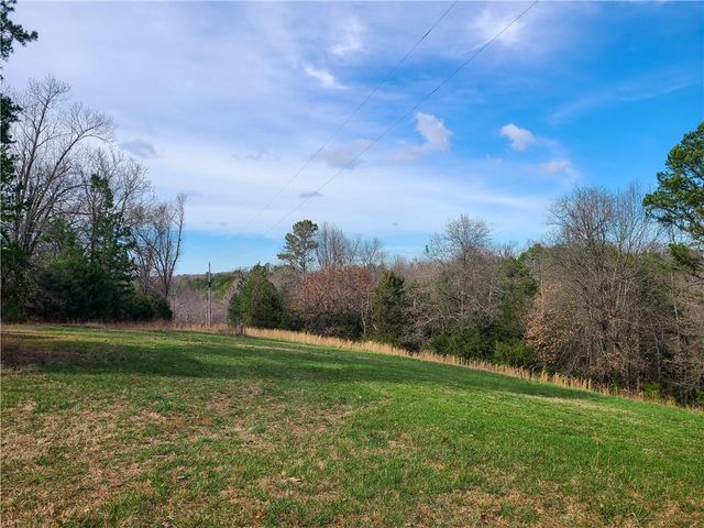 18772 Davis Road, Rogers, AR 72756