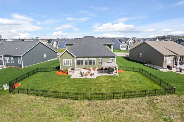 3556 Crosswater Court, Elgin, IL 60124