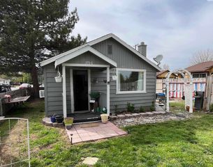 3706 Grant Lp, West Richland, WA 99353