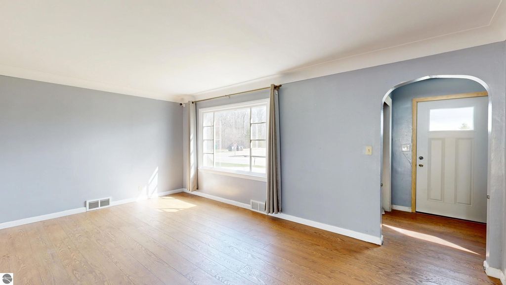 Image 18 of property listing at 1524 Ridge, Mt Pleasant, MI 48858