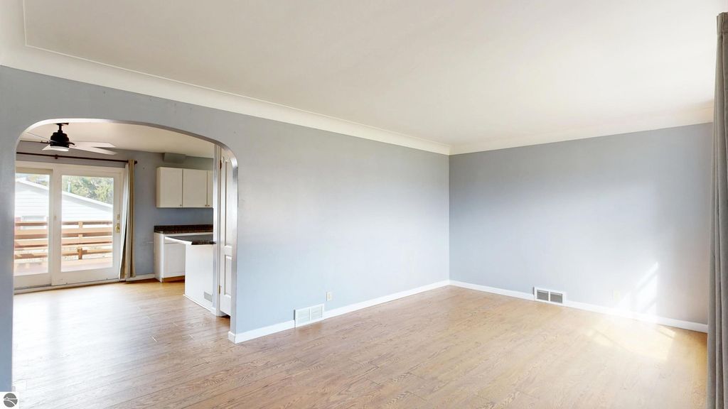 Image 21 of property listing at 1524 Ridge, Mt Pleasant, MI 48858