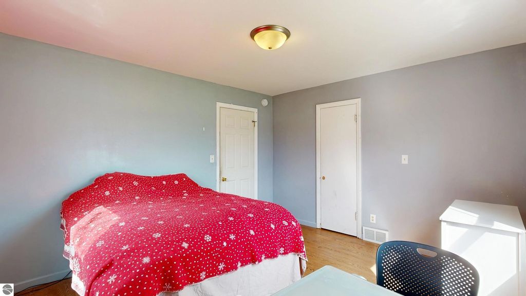 Image 29 of property listing at 1524 Ridge, Mt Pleasant, MI 48858