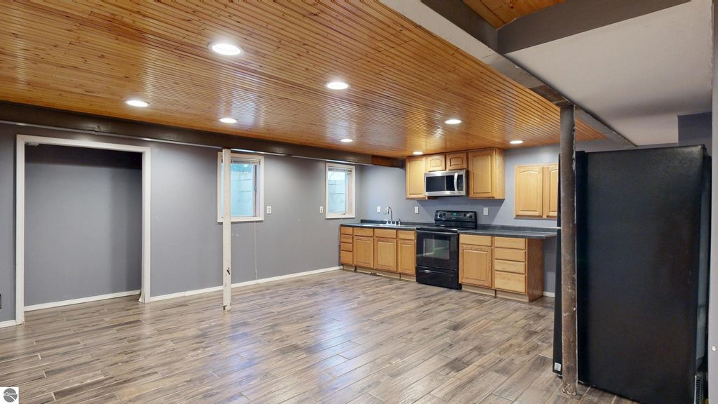 Image 43 of property listing at 1524 Ridge, Mt Pleasant, MI 48858