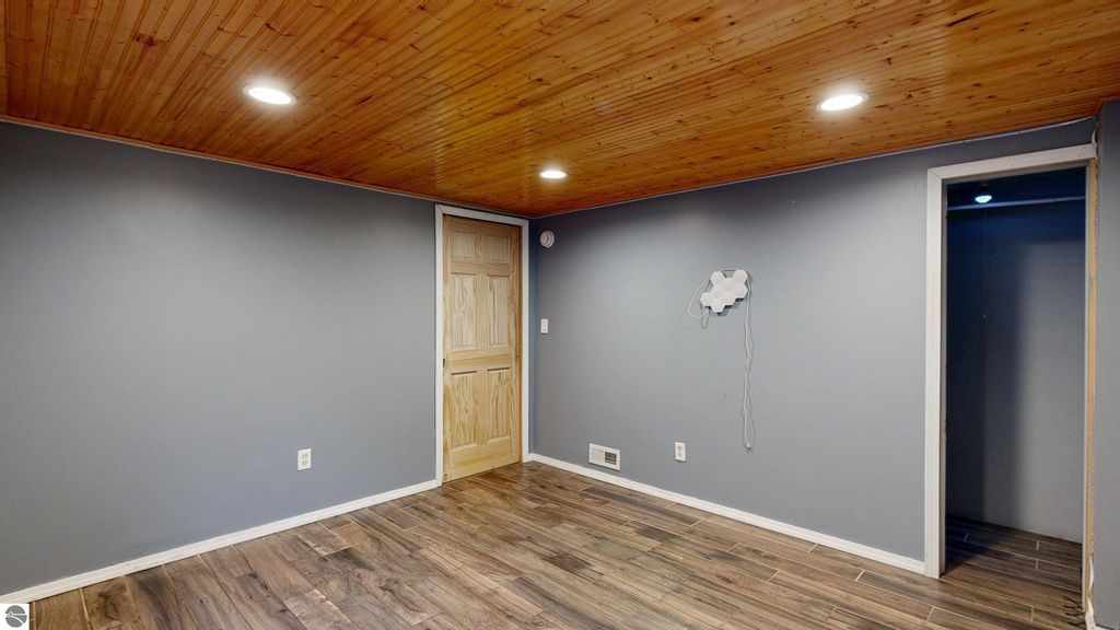 Image 47 of property listing at 1524 Ridge, Mt Pleasant, MI 48858