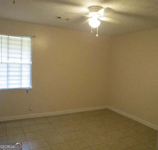 1755 Fox Chase Court SE, Conyers, GA 30013