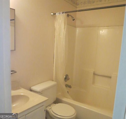 1755 Fox Chase Court SE, Conyers, GA 30013