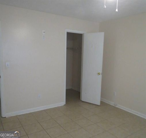 1755 Fox Chase Court SE, Conyers, GA 30013