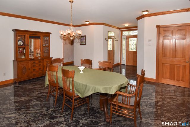 5 Crystal Ball Court, Ellington, CT 06029