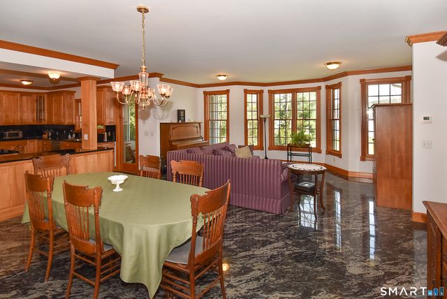 5 Crystal Ball Court, Ellington, CT 06029