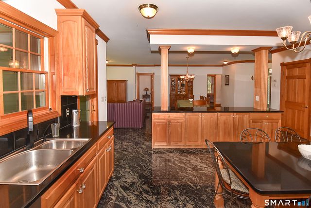 5 Crystal Ball Court, Ellington, CT 06029